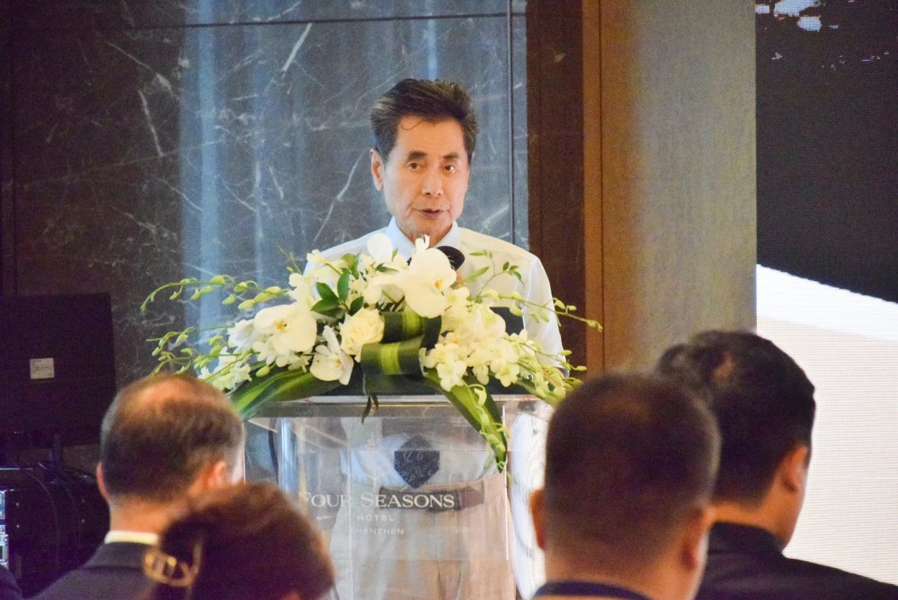 EB-5行業(yè)專家破解綠卡獲取全流程密碼：聚焦「大煙山?萬豪酒店」項目，深入拆解如何應(yīng)對審批及排期關(guān)、綠卡關(guān)、投資收回關(guān)等核心環(huán)節(jié)，引發(fā)全場熱烈互動與高度贊譽(yù)。